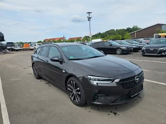 Opel Insignia —, 2021